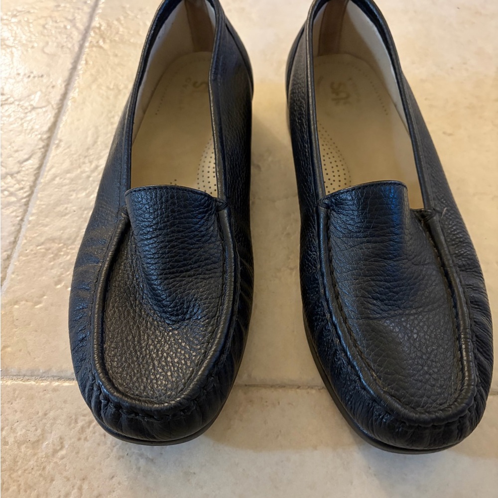 SAS Simplify Black Leather Loafers Flats Size 10.5WW